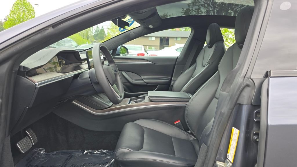 Used 2023 Stealth Gray Tesla  image 21