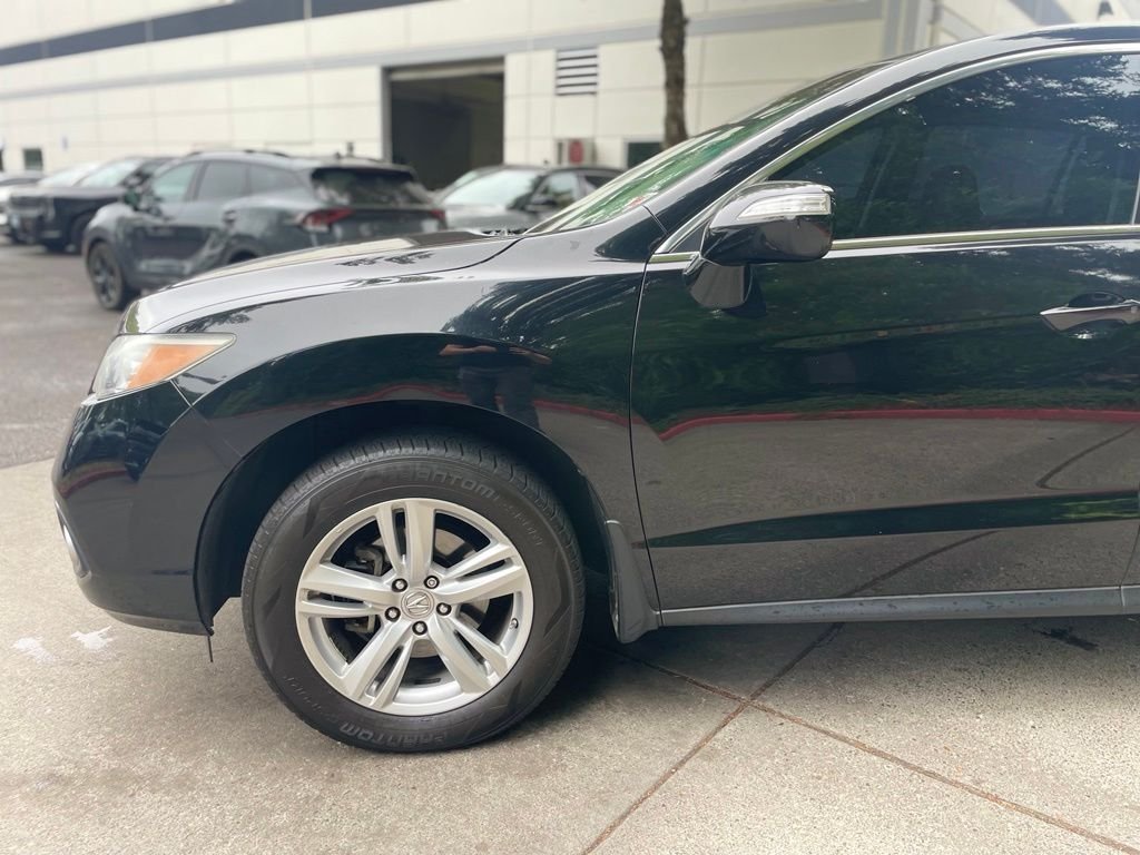 Used 2015  Acura Technology Package image 7