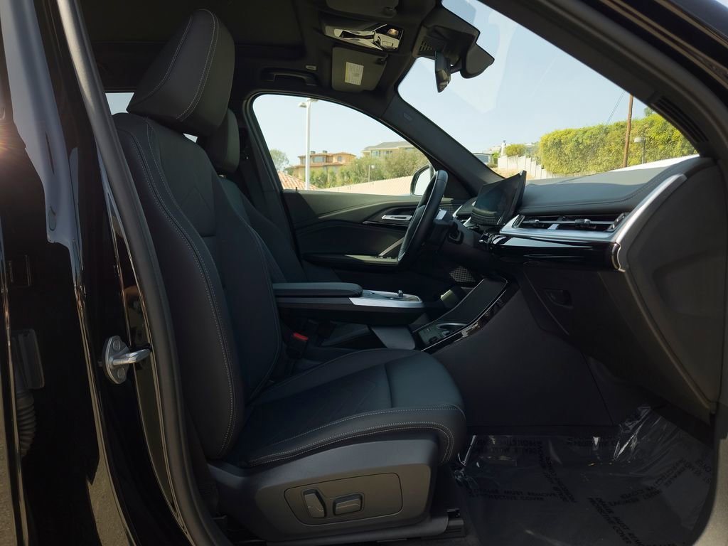 Used 2023 Jet Black BMW xDrive28i image 22