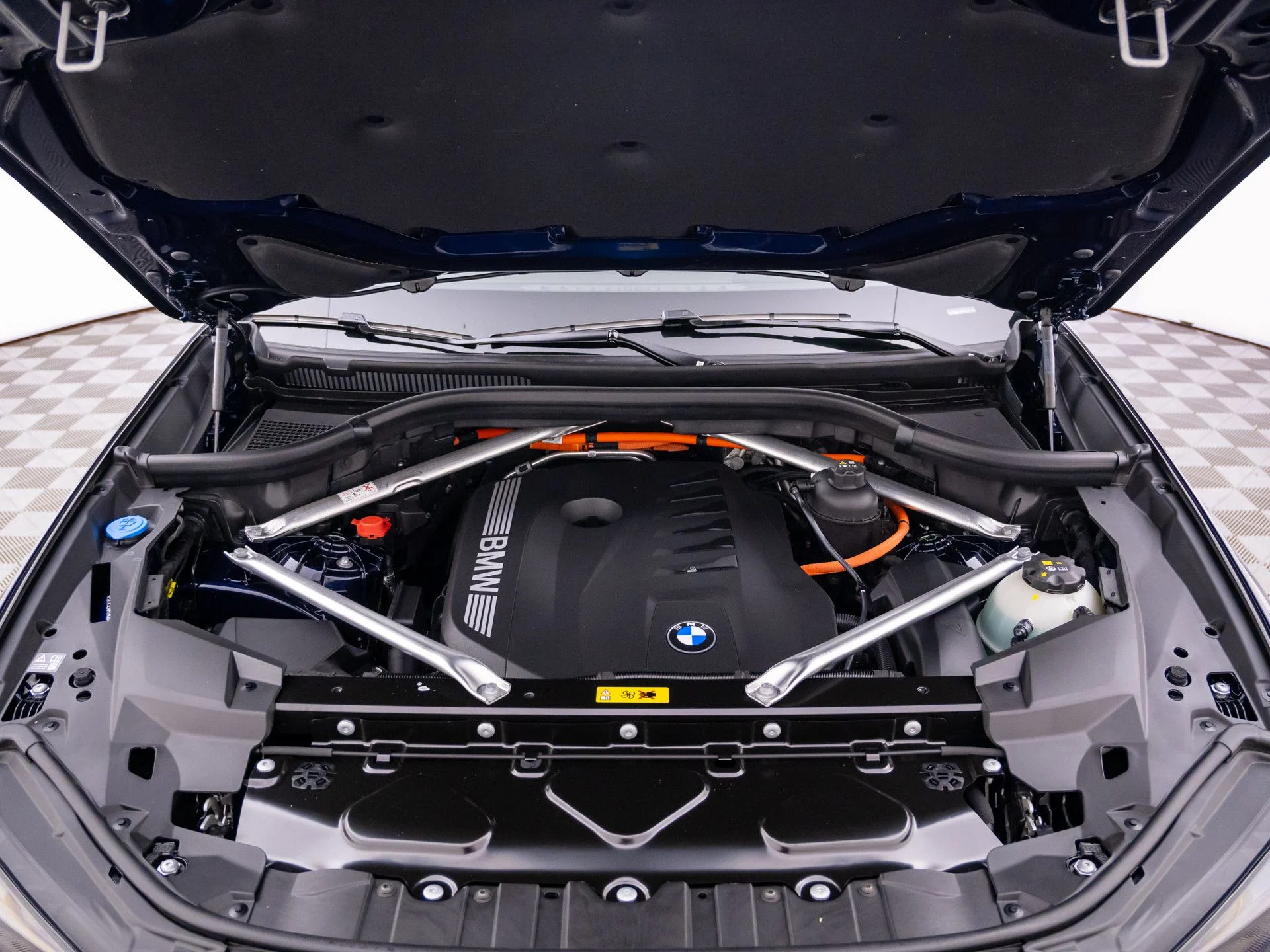 New 2026 Blue BMW xDrive50e image 34