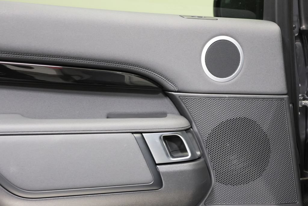2025 Land Rover Discovery S - Photo 33
