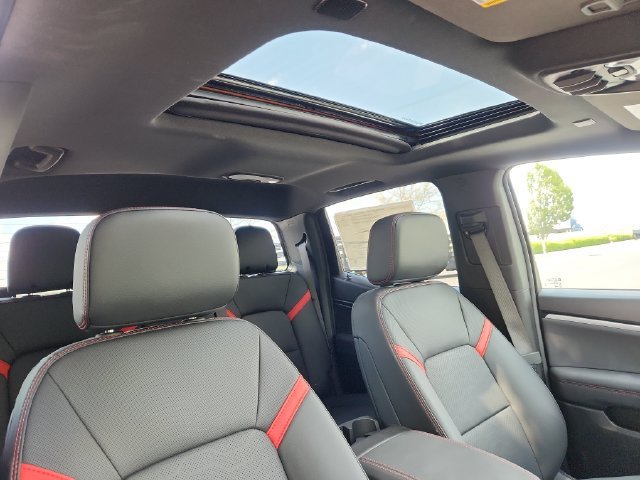 2026 Chevrolet Colorado Z71 - Photo 15