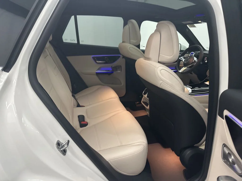 Used 2026 White Mercedes-Benz GLC 300 image 24