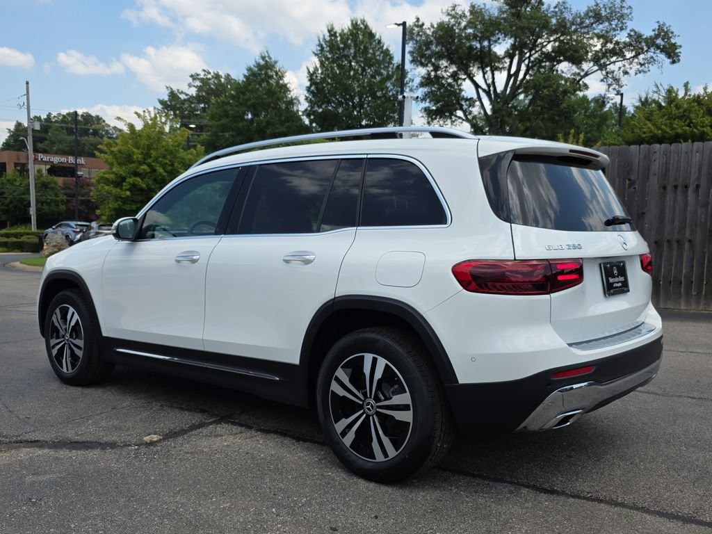 New 2026 White Mercedes-Benz GLB 250 image 3