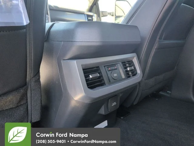 New 2026 Agate Black Metallic Ford Lariat image 27