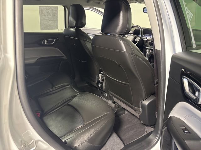 Certified Used 2022 White Jeep Limited image 29