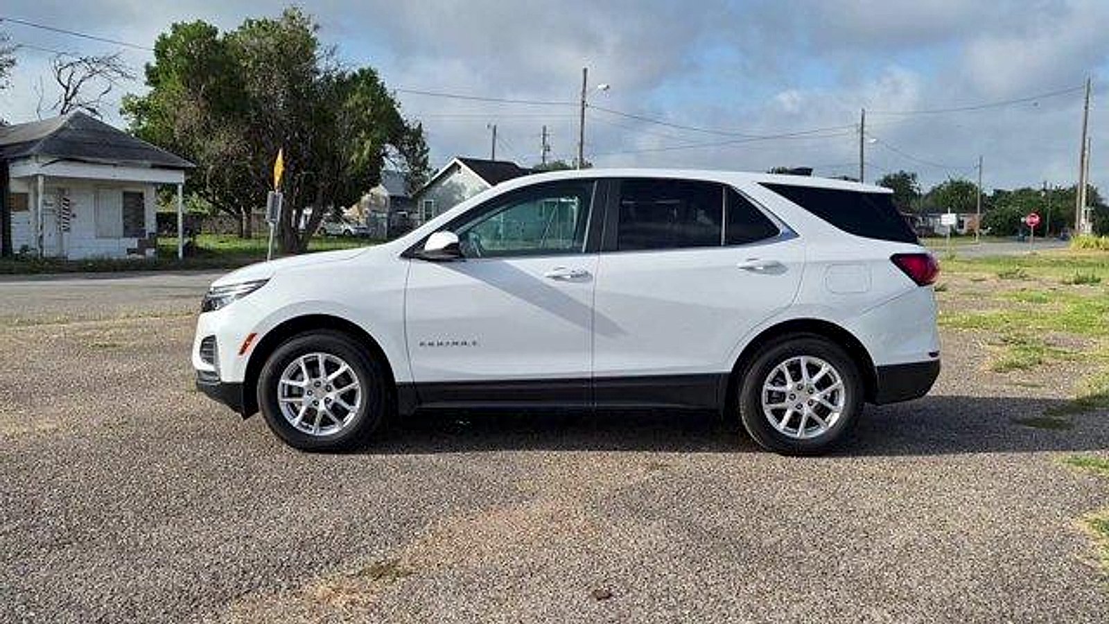 2024 Chevrolet Equinox LT - Photo 5