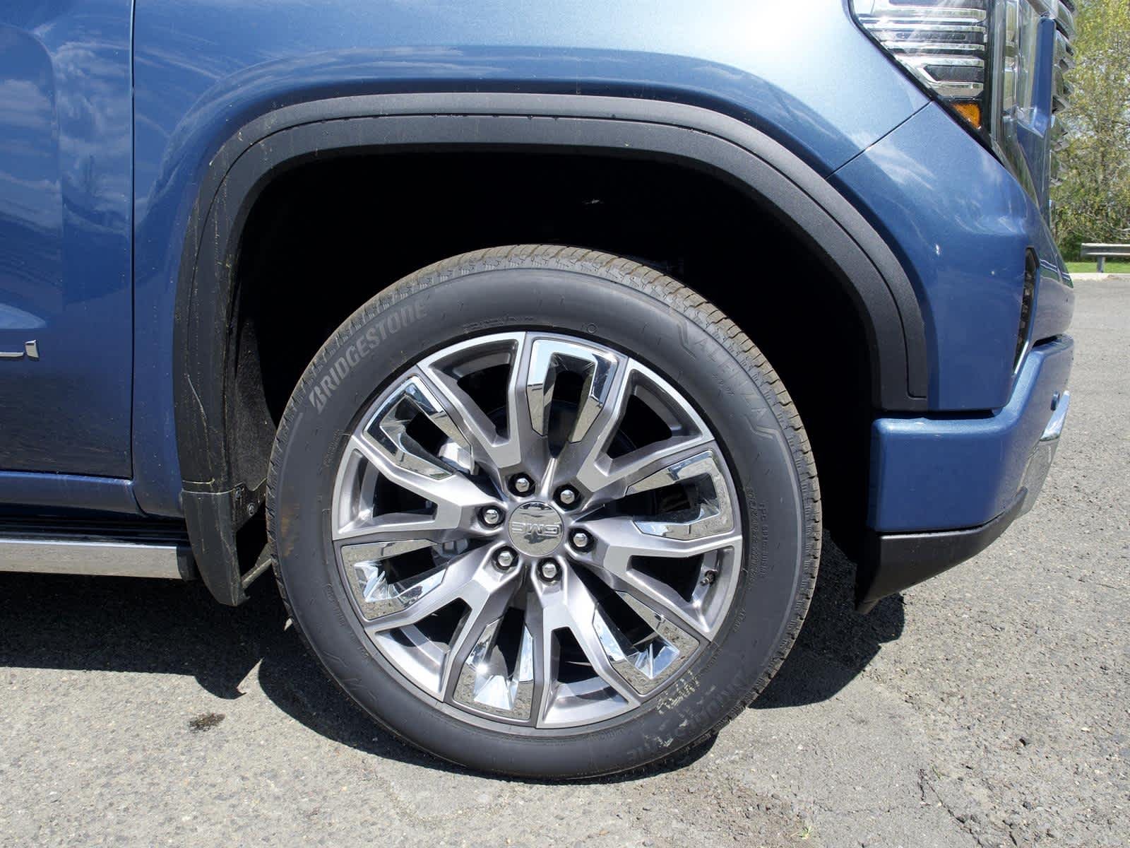 2026 GMC Sierra 1500 Denali - Photo 4