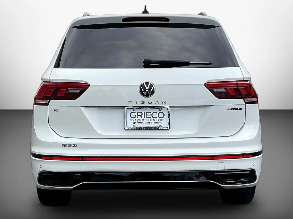 Used 2022 Pure White Volkswagen 2.0T SE R-Line Black image 6