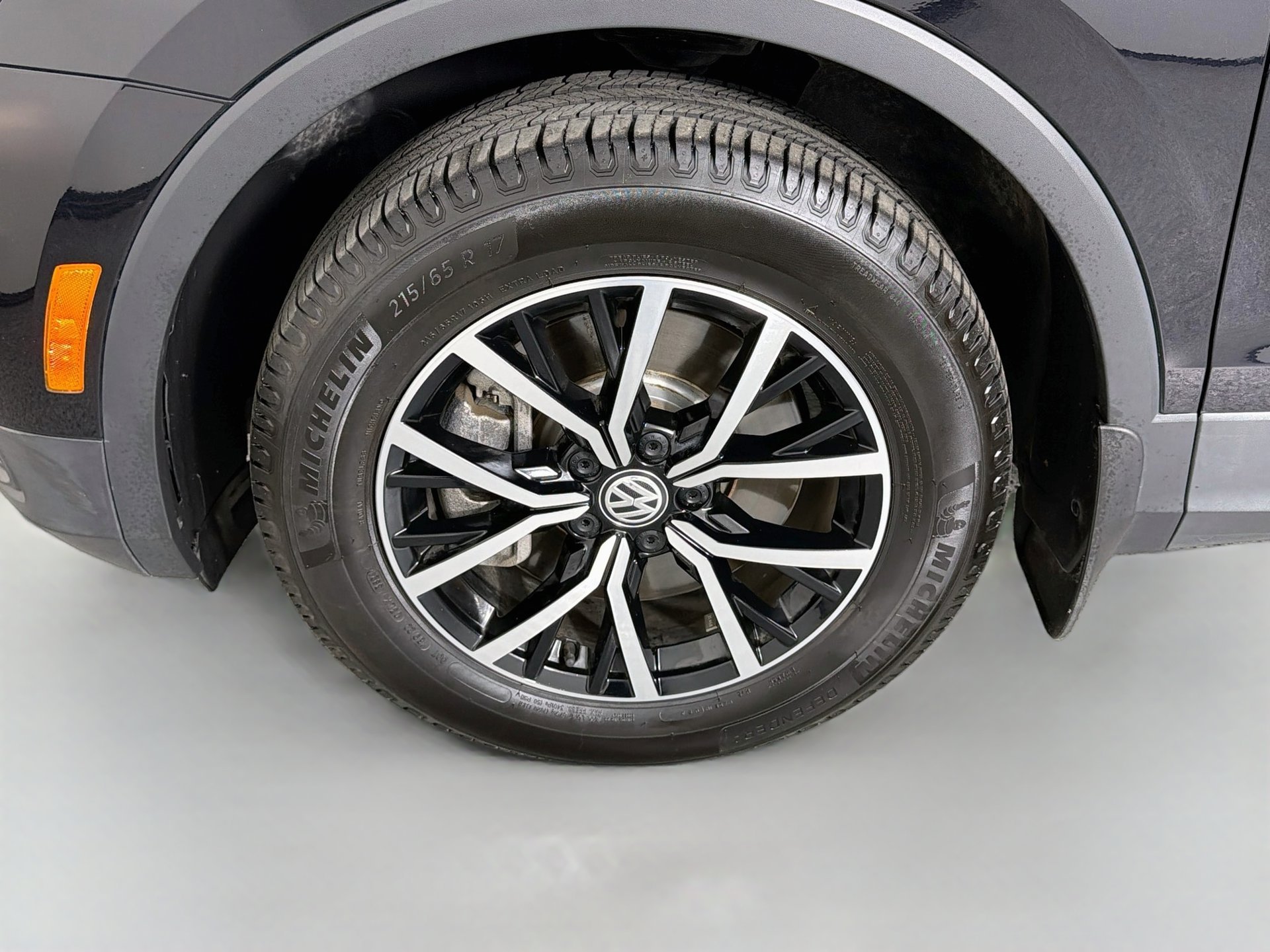 Certified Used 2021  Volkswagen 2.0T SE image 31