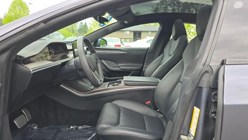 Used 2023 Stealth Gray Tesla  image 21