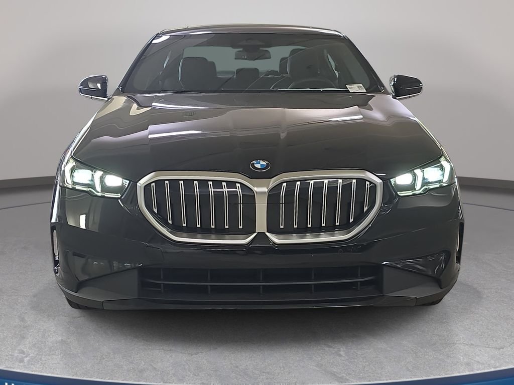 Used 2026 Black Sapphire Metallic BMW 530i image 3