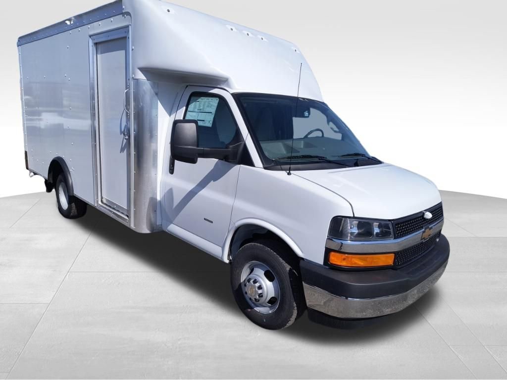 2026 Chevrolet Express 3500 159" WB's photo