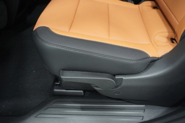 2027 Chevrolet Traverse Z71 - Photo 23