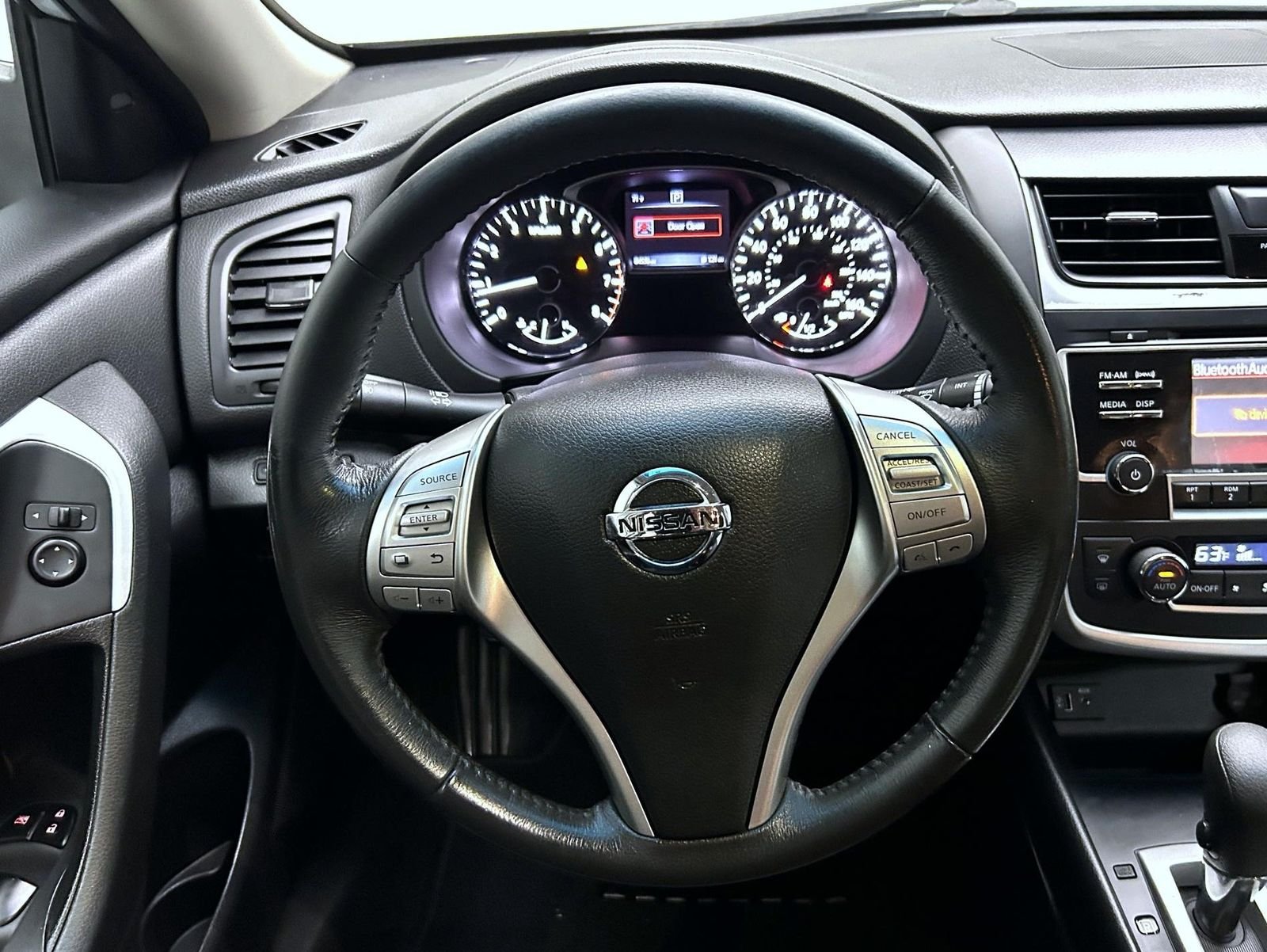 Used 2017 Silver Nissan 2.5 SV image 12