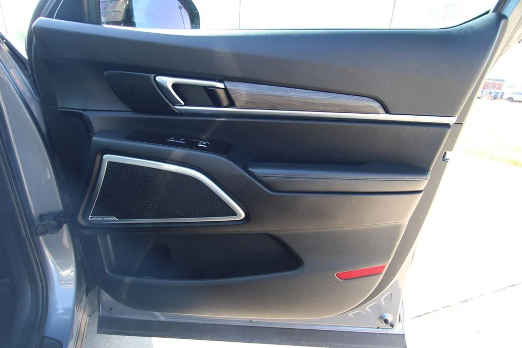 Used 2021 Silver Kia SX image 48