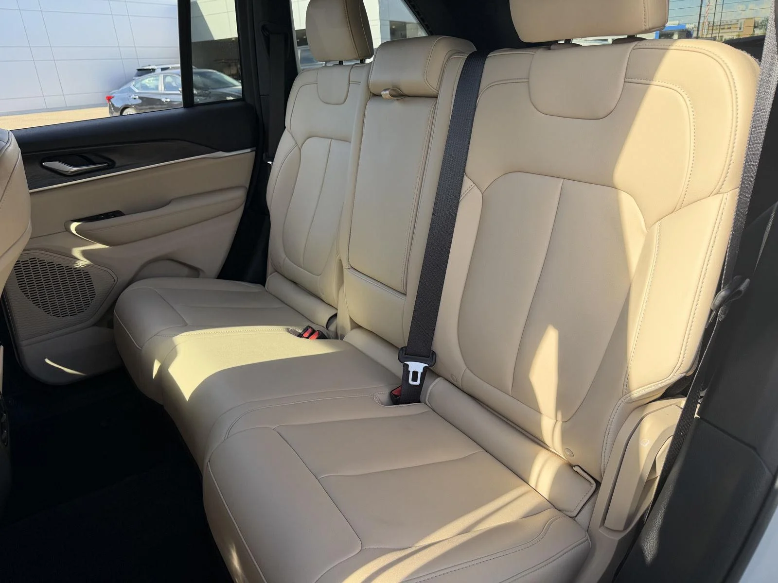 Used 2025 Bright White Clearcoat Jeep Limited image 18