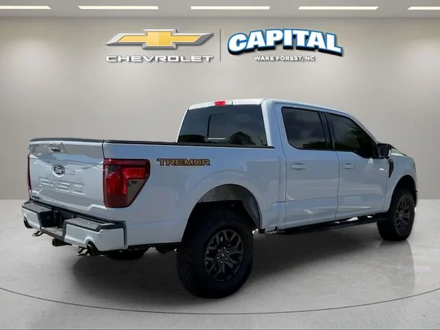 Used 2025 White Ford Tremor image 5