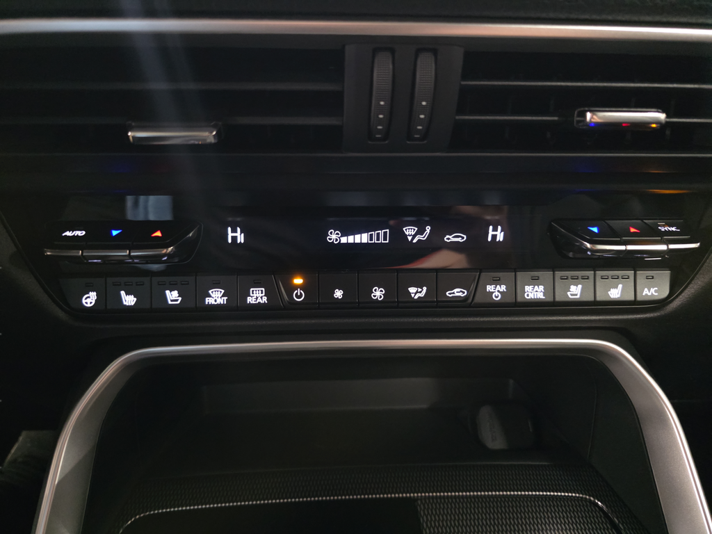 New 2026 Machine Gray Metallic Mazda Preferred image 27