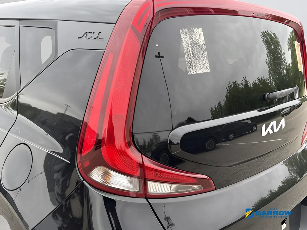 Used 2022 Black Kia LX image 27
