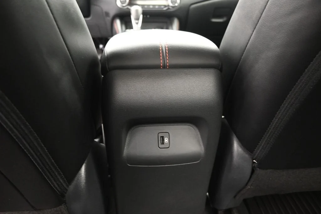 Used 2024 2t Blu Blk Roof Nissan SR image 19
