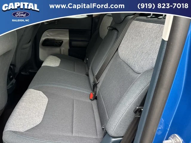 Used 2025 Blue Ford XLT image 18