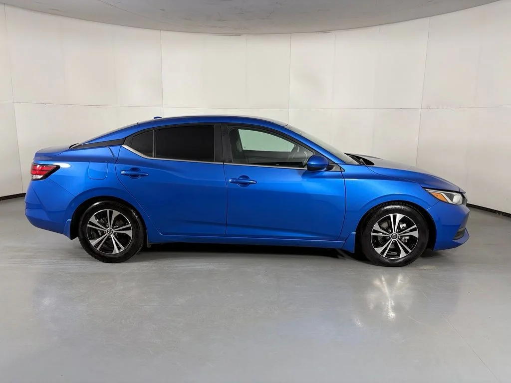 Used 2021 Blue Nissan SV image 8