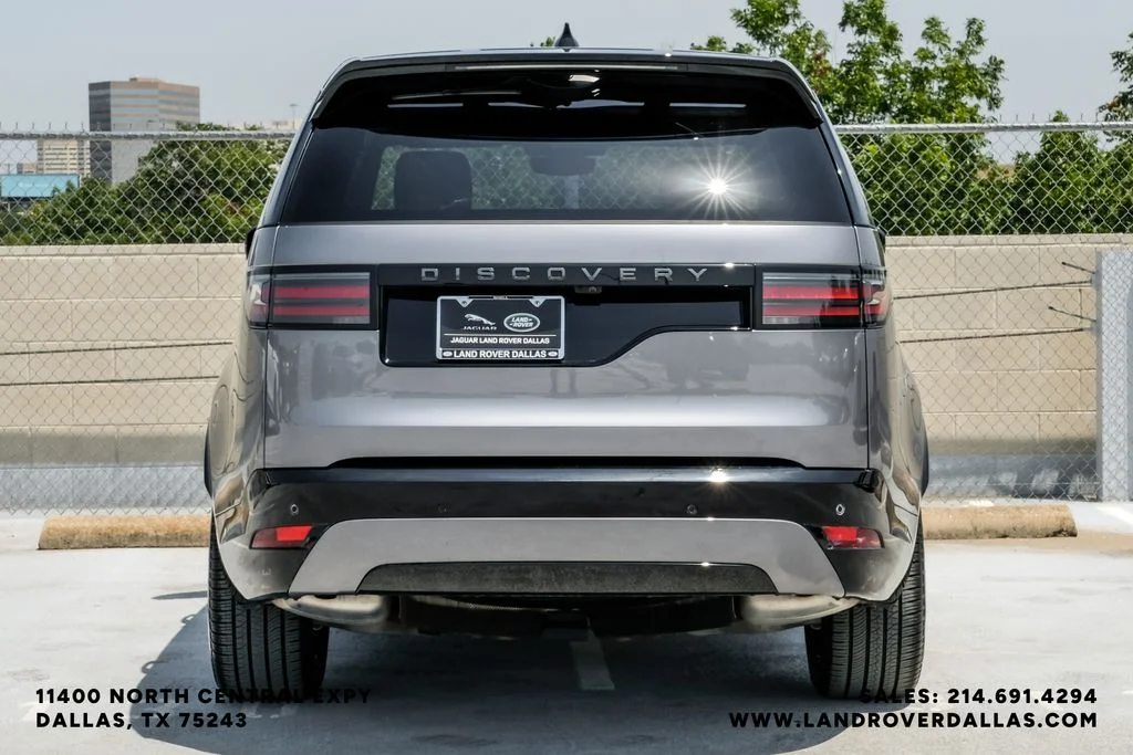 Used 2025 Eiger Gray Metallic Land Rover Dynamic SE image 9