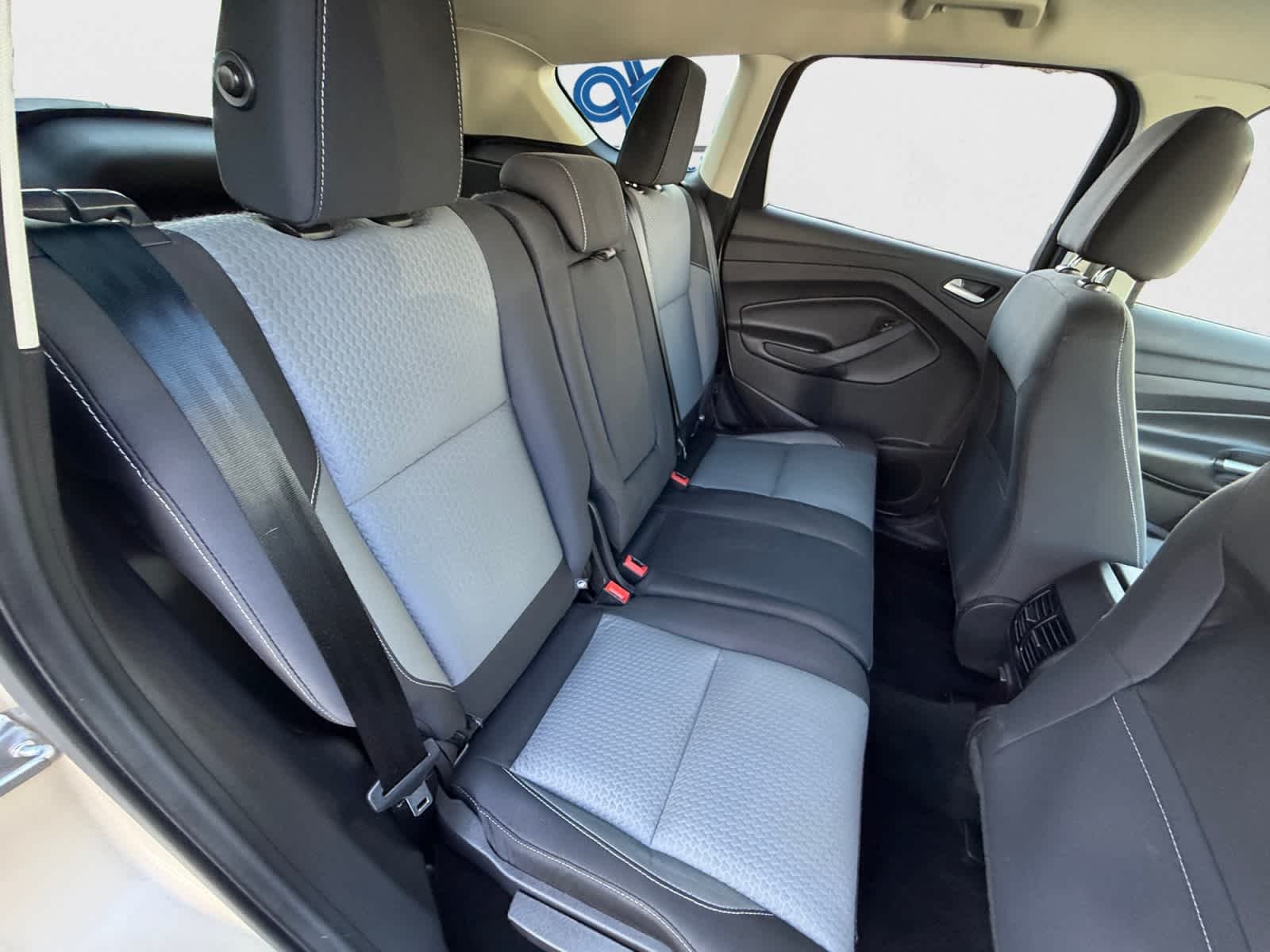 Used 2017 White Gold Ford SE image 24