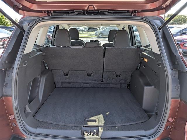 Used 2018 Red Ford S image 12