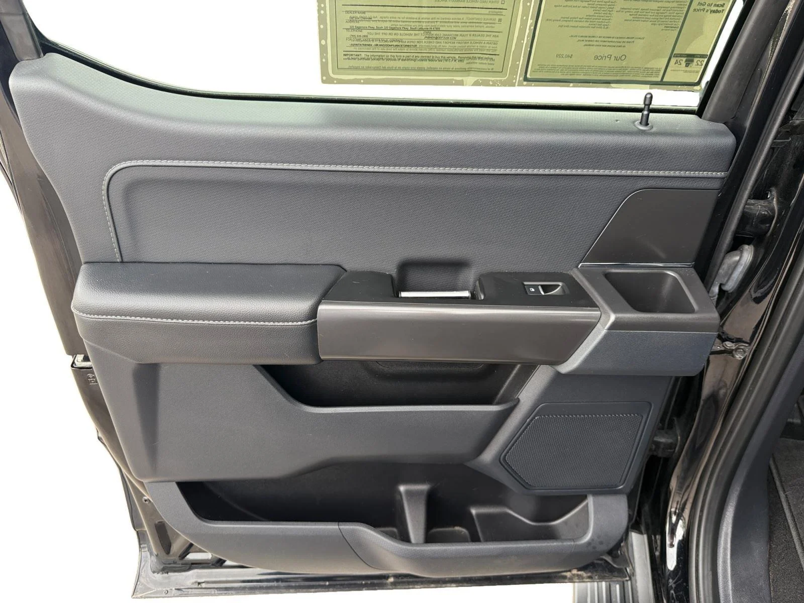 Used 2024 Agate Black Ford XLT image 19