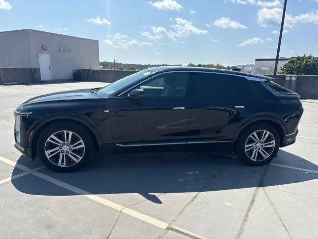 Used 2024 Cadillac LYRIQ Tech with VIN 1GYKPMRL0RZ140576 for sale in Bethesda, MD