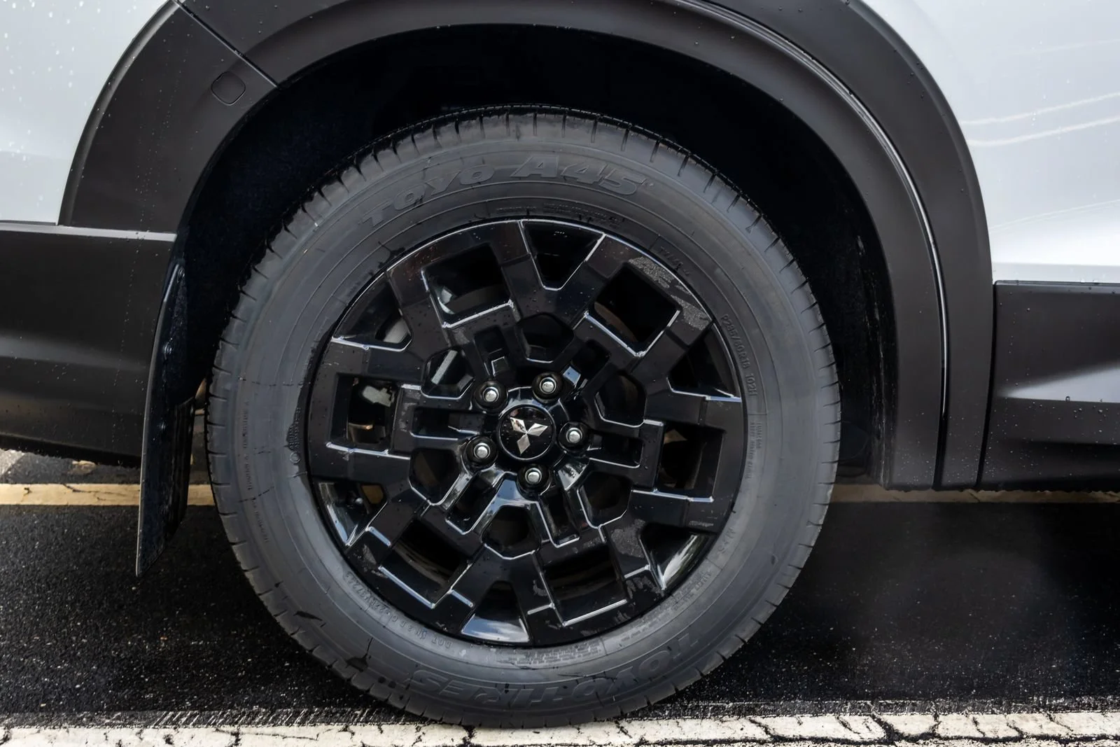 New 2026 White Mitsubishi Trail Edition image 13