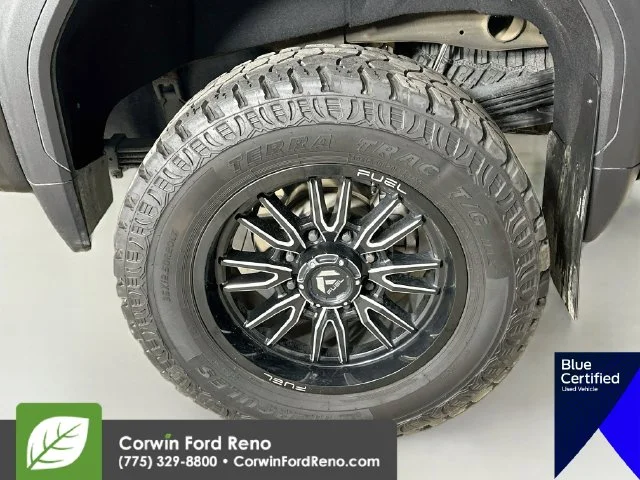 Used 2024 Onyx Black GMC AT4 image 38