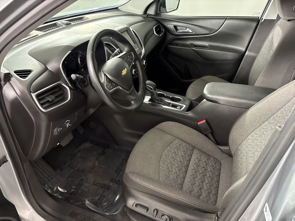 Used 2024 Gray Chevrolet LT image 31