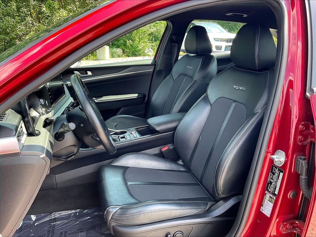 Used 2022 Passion Red Kia GT-Line image 9