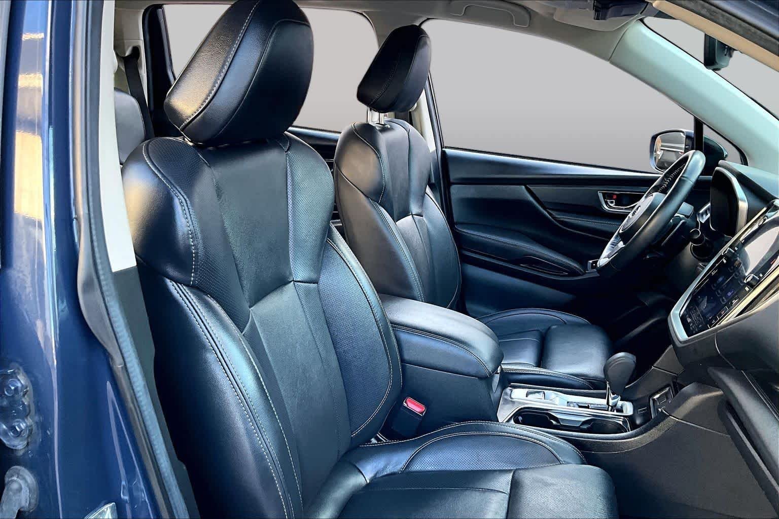 Used 2024 Cosmic Blue Pearl Subaru Limited image 9