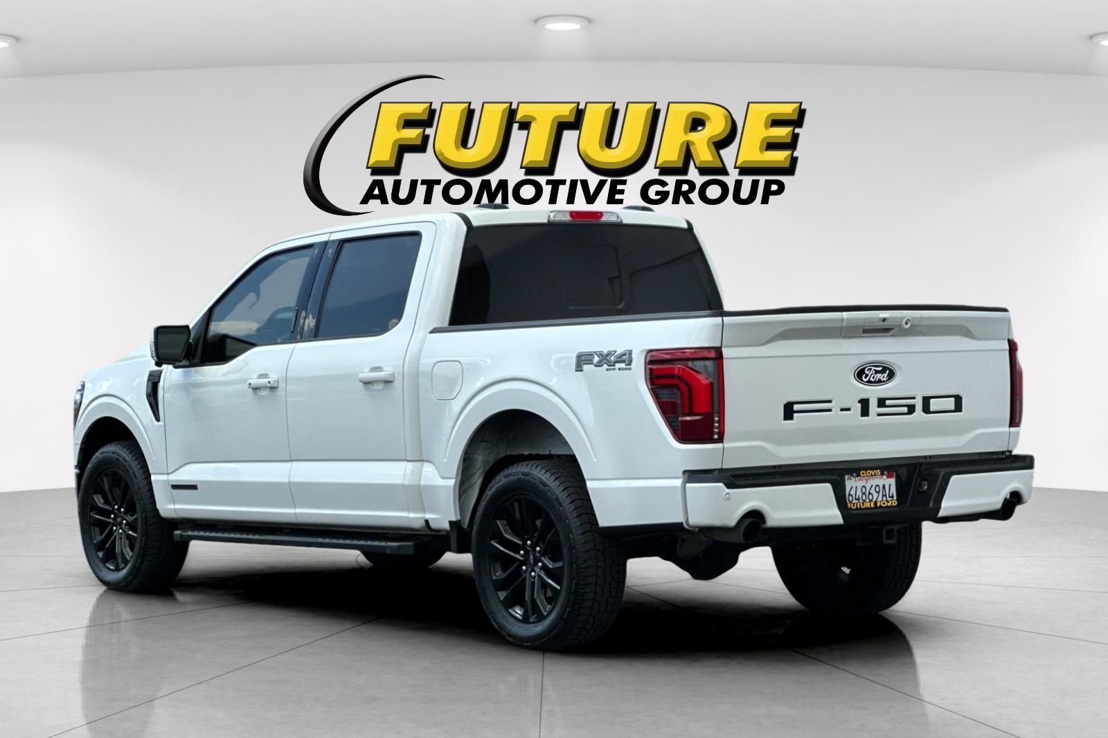 Used 2024 White Ford Lariat image 5