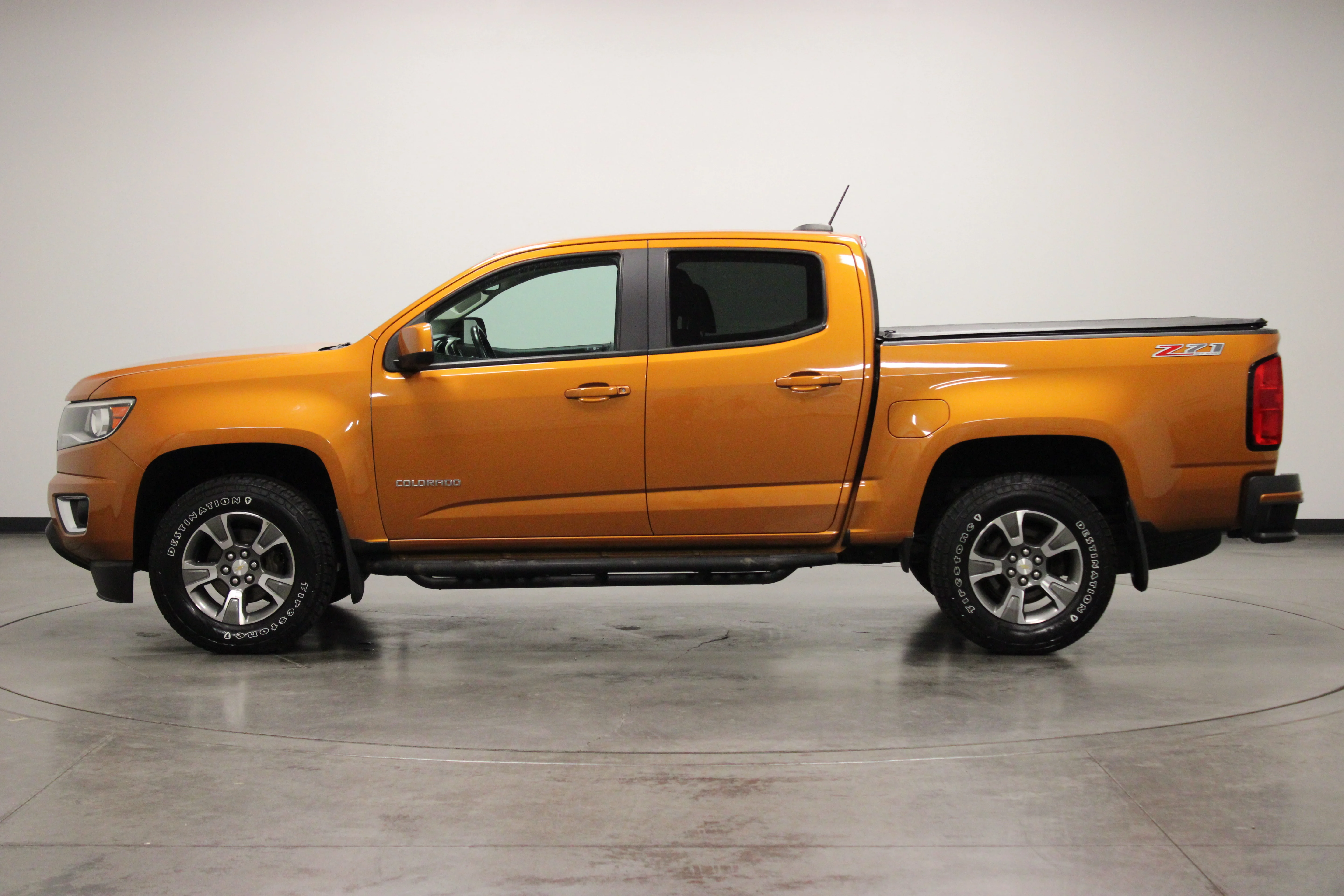 Used 2017 Burning Hot Metallic Chevrolet Z71 image 5