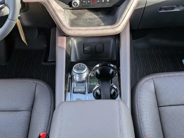New 2026 Carbonized Gray Metallic Ford Platinum™ image 51