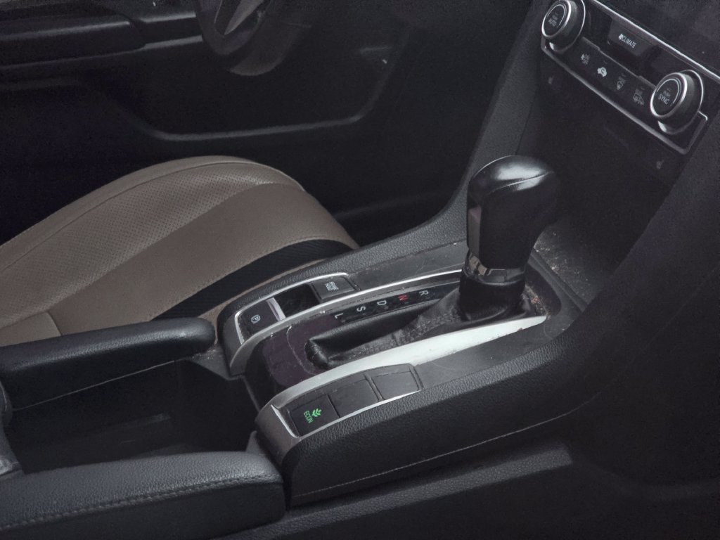 Used 2016 White Honda EX-L image 13