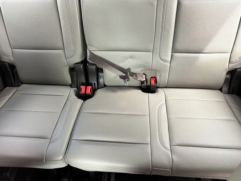 Used 2024 Silver GMC SLT image 19