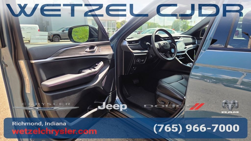 New 2027 Steel Blue Paint Jeep Limited image 11