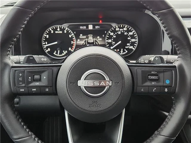Used 2025 Gray Nissan SL Front-Wheel Drive image 19