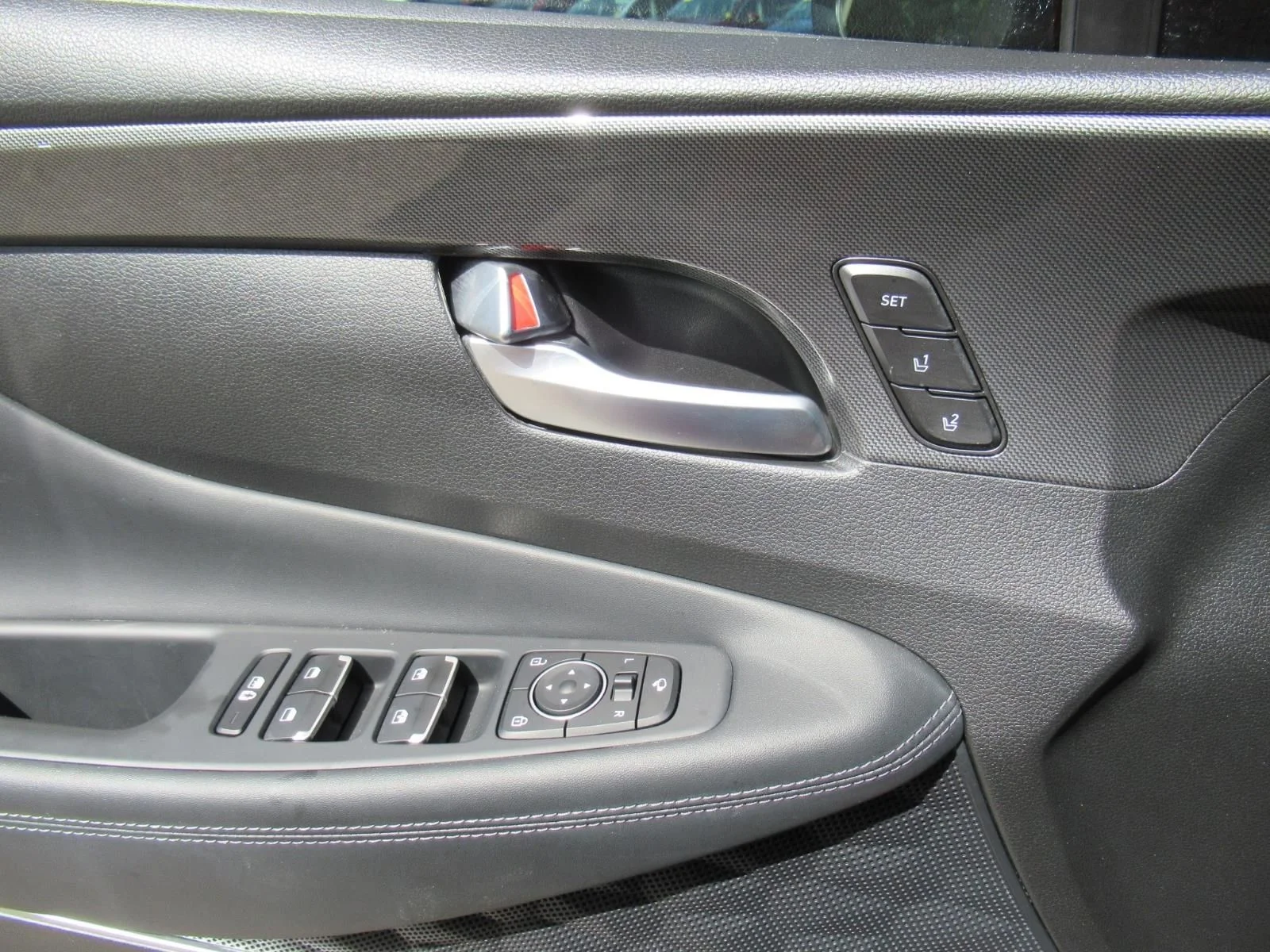 Used 2023 Red Hyundai Limited image 22