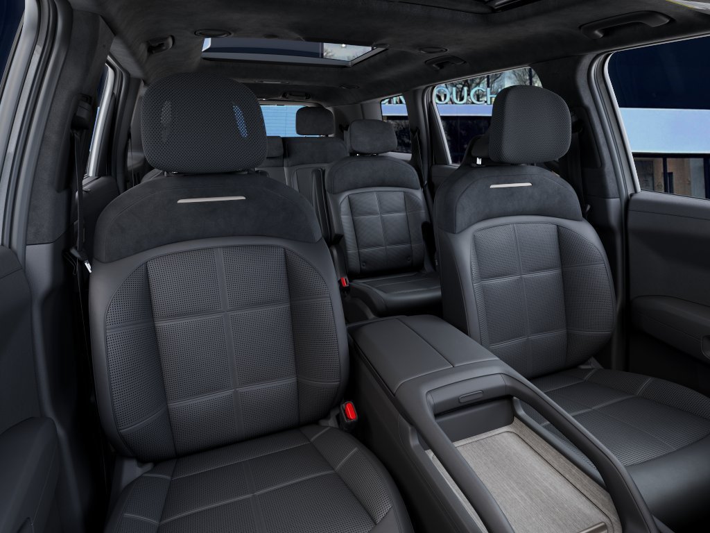 New 2027 GLACIAL WHITE PEARL Kia SX-Prestige image 15