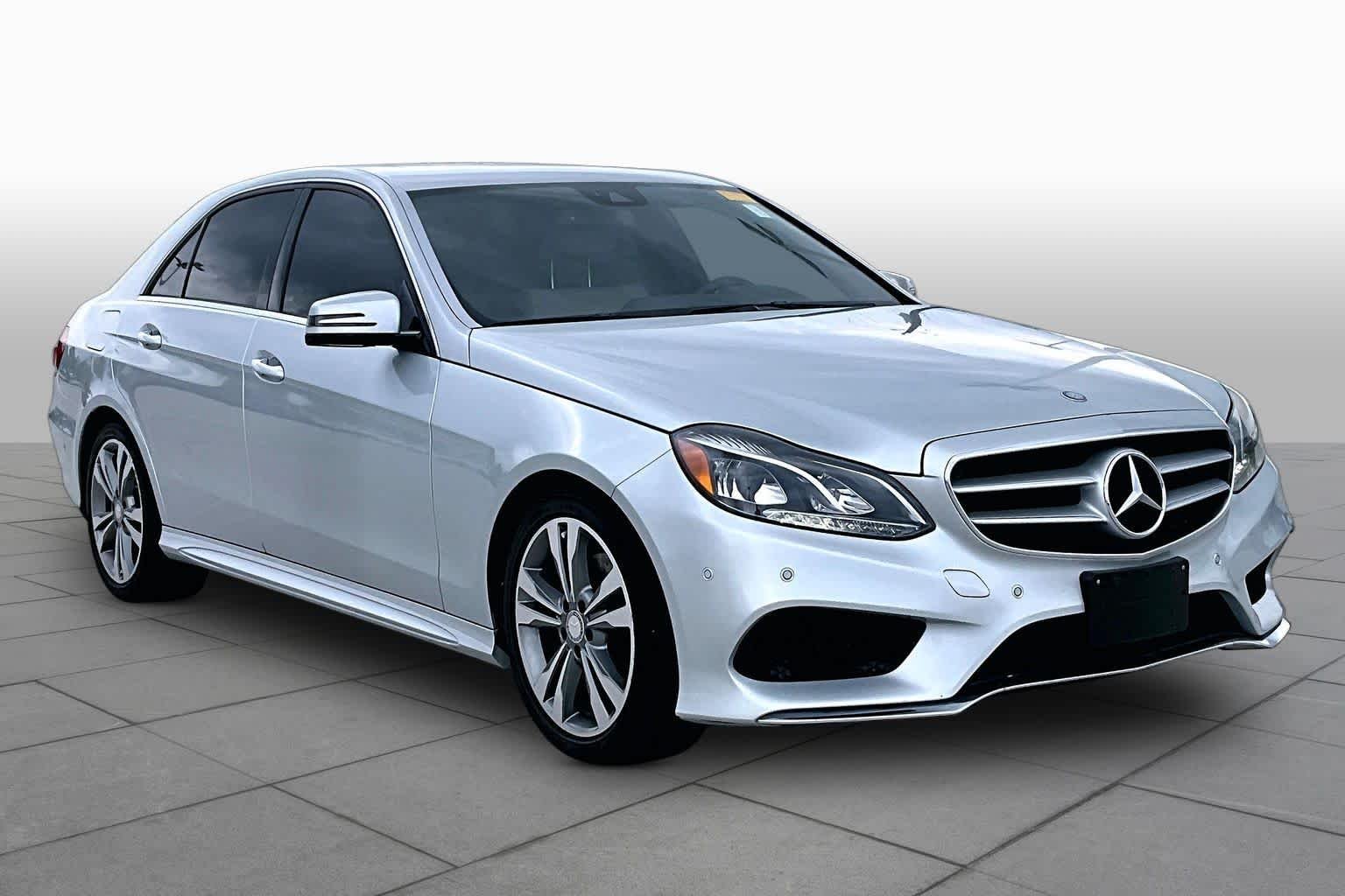 Used 2016 Iridium Silver Metallic Mercedes-Benz E 350 Sport image 3