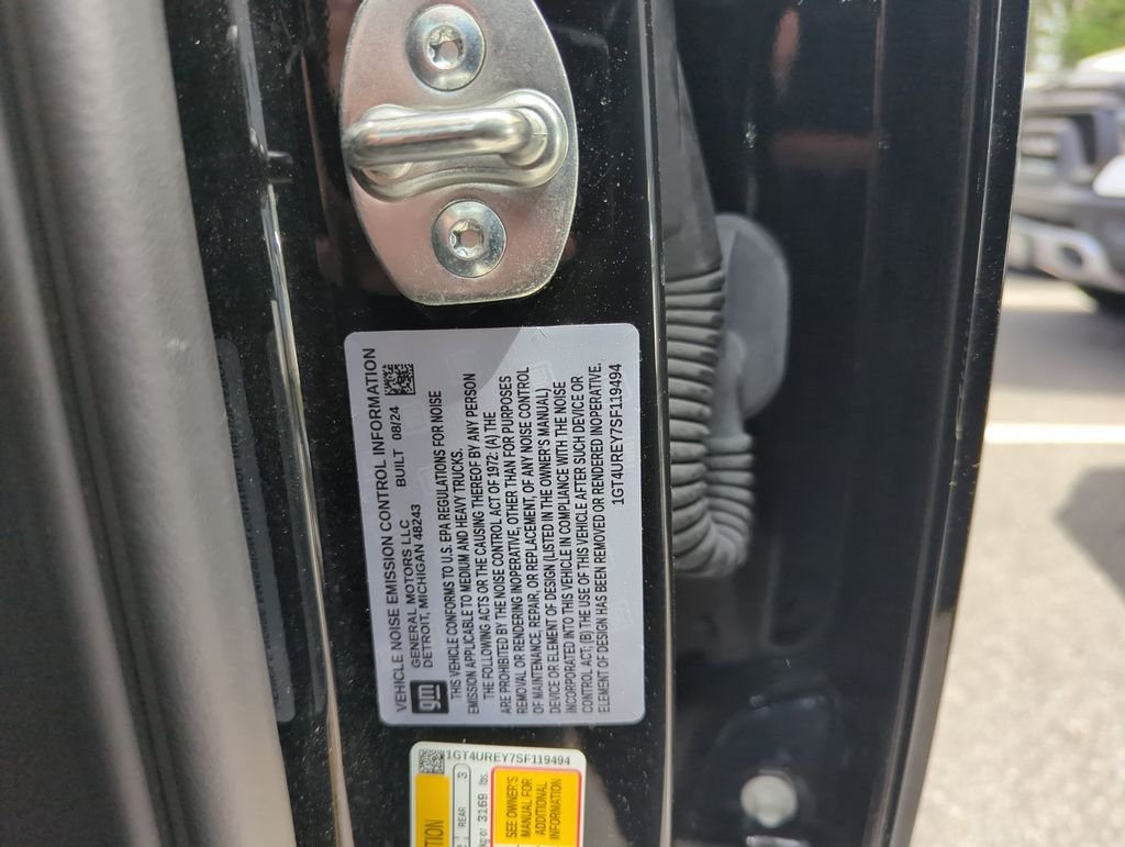 Used 2025 Black GMC Denali image 38