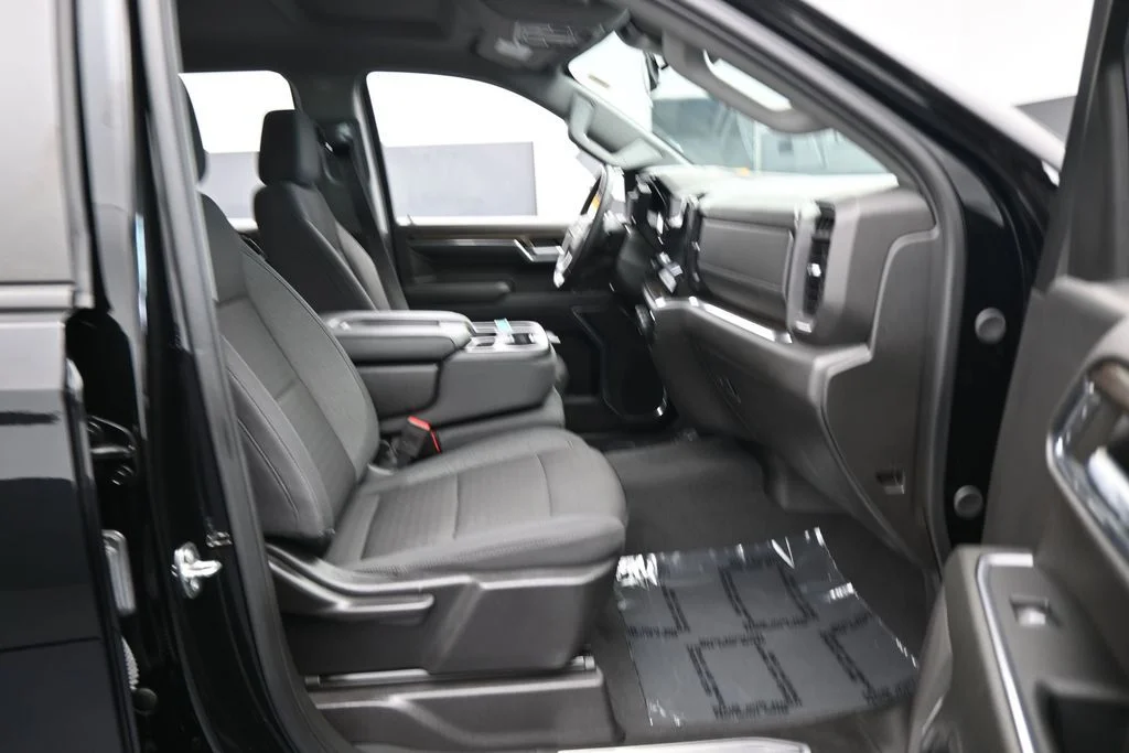 Used 2024 Black Chevrolet LT image 38