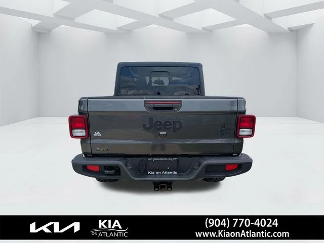 Used 2021 Crystal Metallic Jeep Willys image 4